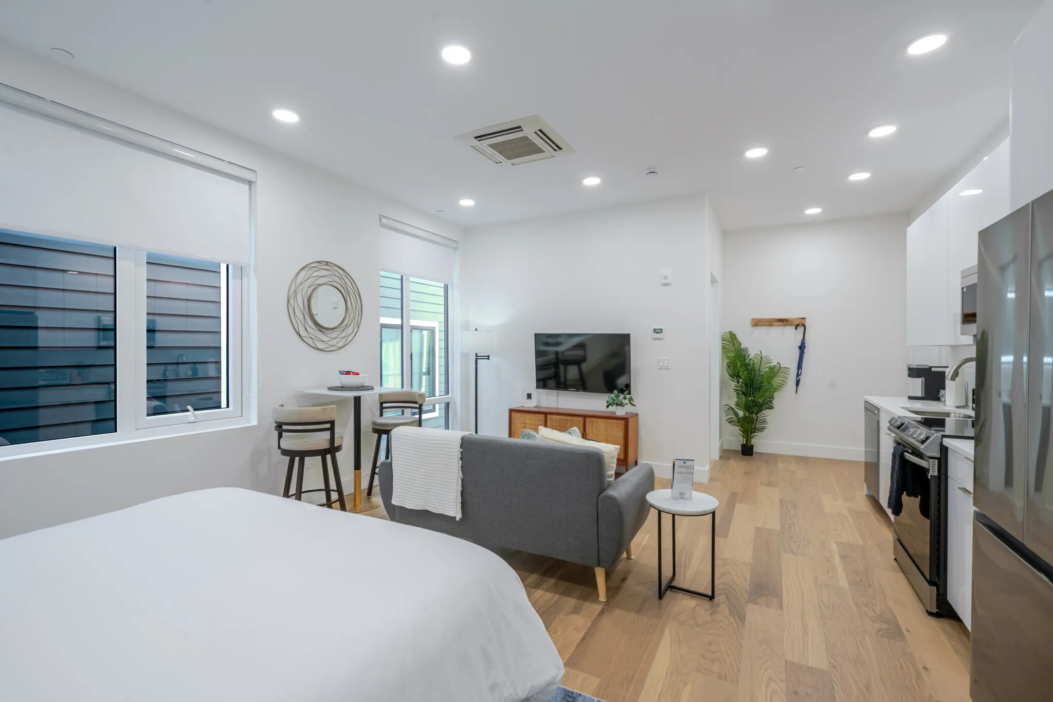 Studio bed, 1 bath apartment for rent at 38 Hichborn St Unit 404, Brighton — photo 11 of 23