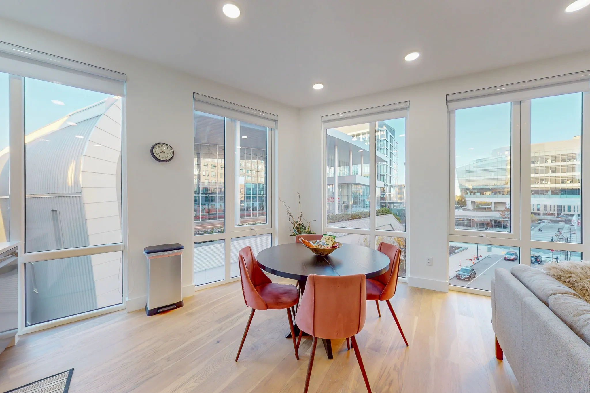 2 bed, 1 bath apartment for rent at 38 Hichborn St Unit 406, Brighton — photo 3 of 20
