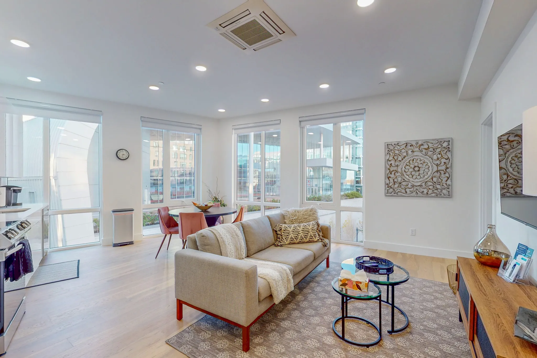2 bed, 1 bath apartment for rent at 38 Hichborn St Unit 406, Brighton — photo 5 of 20