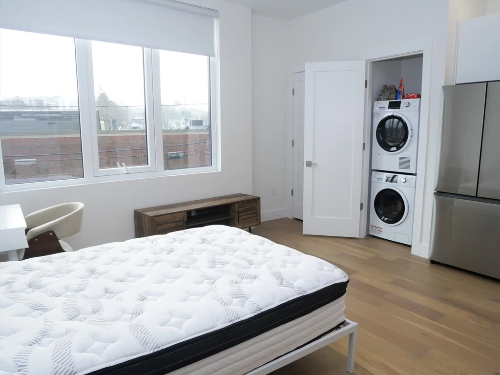 Studio bed, 1 bath apartment for rent at 38 Hichborn Unit 202, Brighton — photo 6 of 8