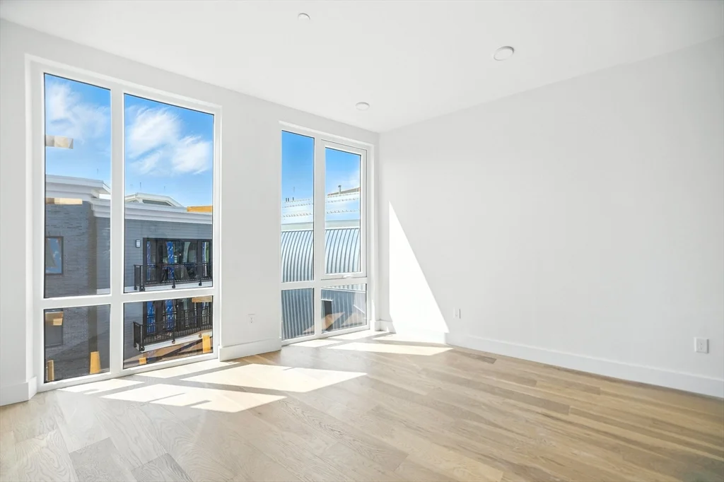 1 bed, 1 bath apartment for rent at 38 Hichborn Unit 203, Brighton — photo 11 of 18