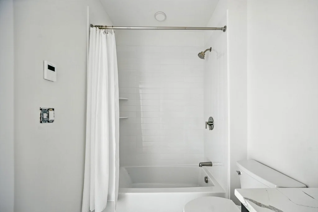 1 bed, 1 bath apartment for rent at 38 Hichborn Unit 203, Brighton — photo 18 of 18