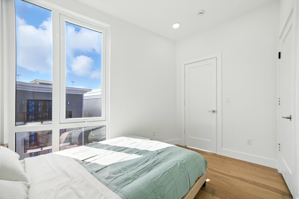 1 bed, 1 bath apartment for rent at 38 Hichborn Unit 205, Brighton — photo 5 of 18