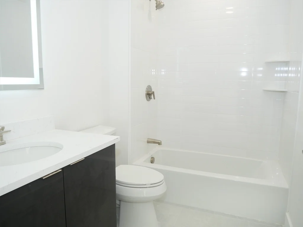 Studio bed, 1 bath apartment for rent at 38 Hichborn Unit 301, Brighton — photo 9 of 9