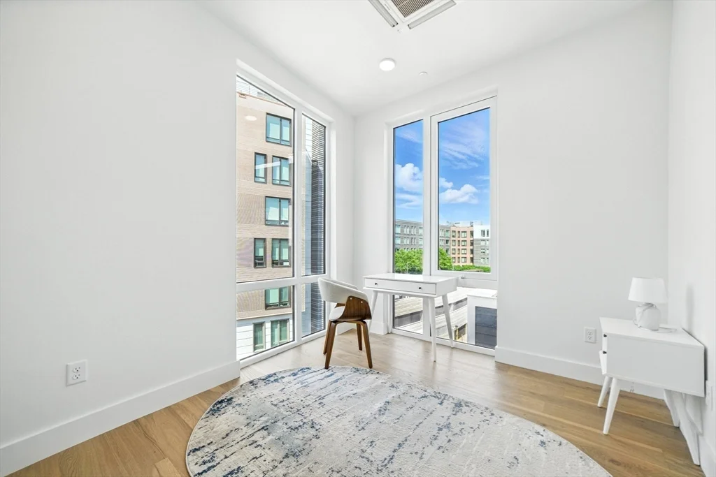 2 bed, 1 bath apartment for rent at 38 Hichborn Unit 306, Brighton — photo 8 of 12