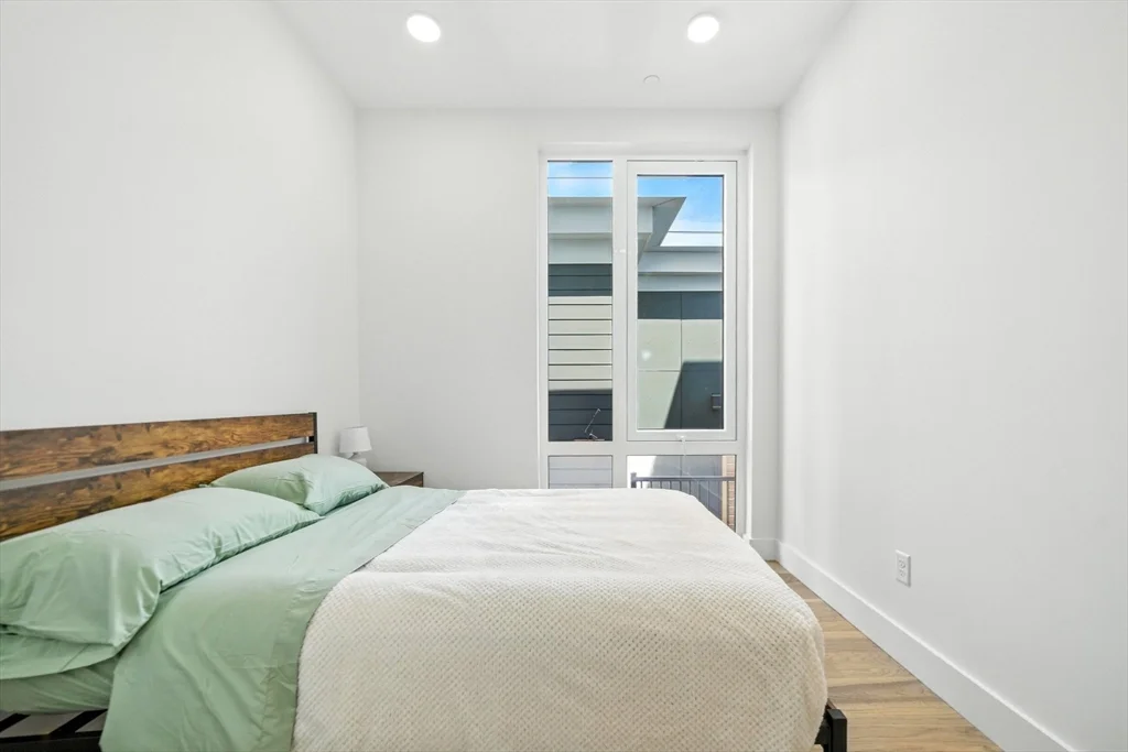 2 bed, 1 bath apartment for rent at 38 Hichborn Unit 306, Brighton — photo 7 of 12