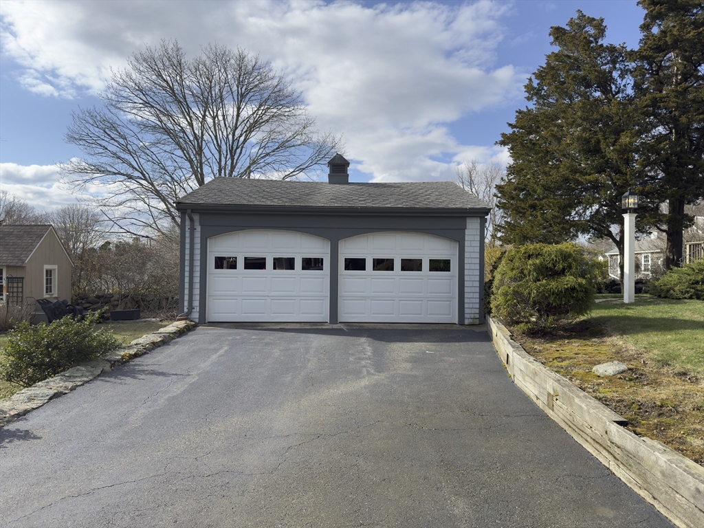 3 bed, 2 bath apartment for rent at 38 Highland St, South Dartmouth — photo 15 of 19
