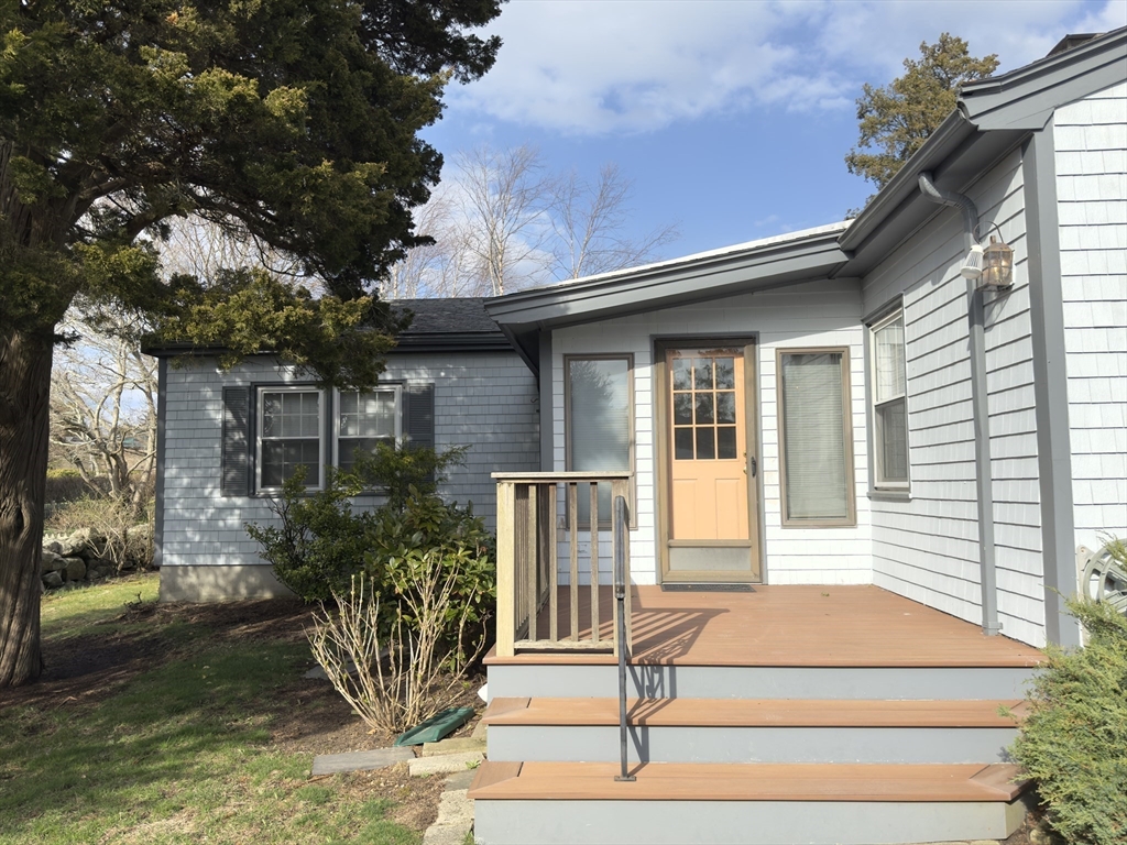 3 bed, 2 bath apartment for rent at 38 Highland St, South Dartmouth — photo 14 of 19