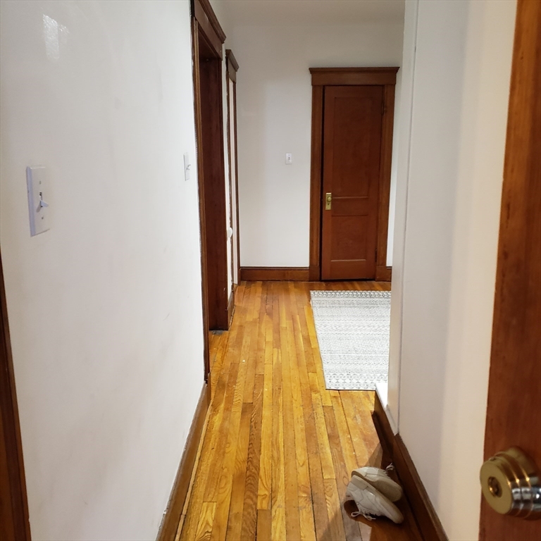 3 bed, 1 bath apartment for rent at 38 Hillside St Unit 1, Mission Hill — photo 6 of 33