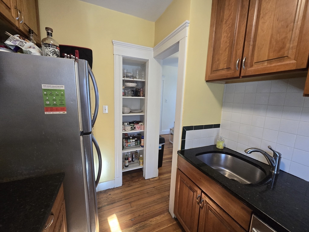 3 bed, 1 bath apartment for rent at 38 Hillside St Unit 1, Mission Hill — photo 17 of 33