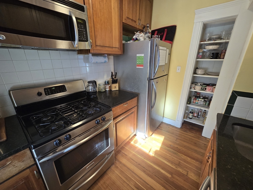 3 bed, 1 bath apartment for rent at 38 Hillside St Unit 1, Mission Hill — photo 18 of 33