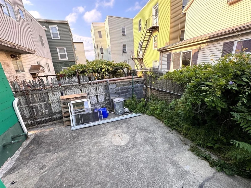 1 bed, 1 bath apartment for rent at 38 Hunting St Unit 1, Wellington-Harrington — photo 14 of 14