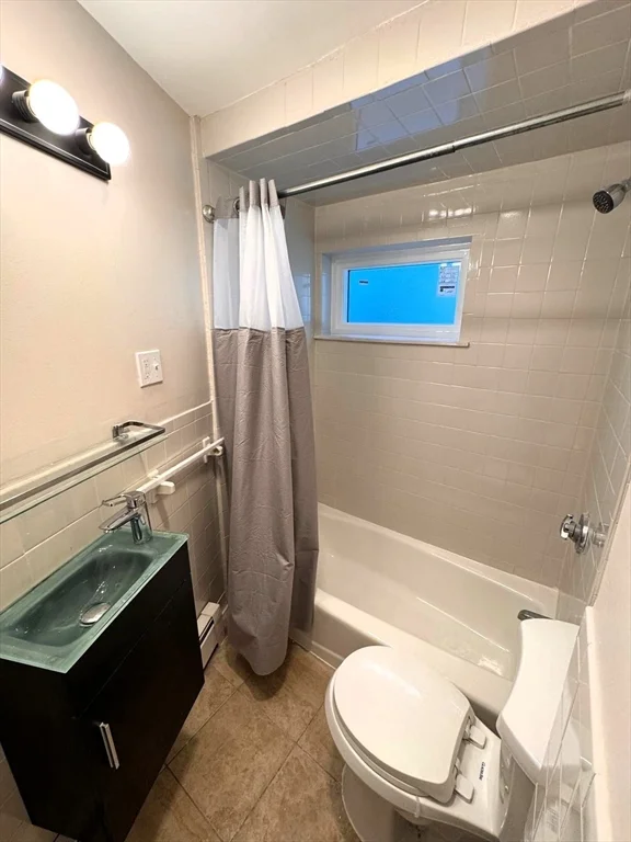 1 bed, 1 bath apartment for rent at 38 Hunting St Unit 1, Wellington-Harrington — photo 10 of 14