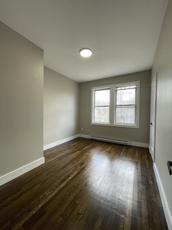3 bed, 1 bath apartment for rent at 38 Hutchings Unit 2R, Roxbury — photo 18 of 31
