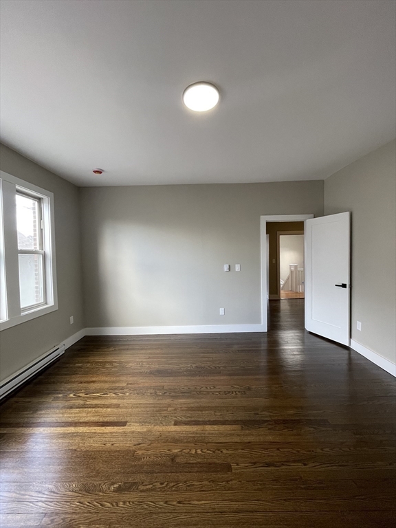 3 bed, 1 bath apartment for rent at 38 Hutchings Unit 2R, Roxbury — photo 12 of 31