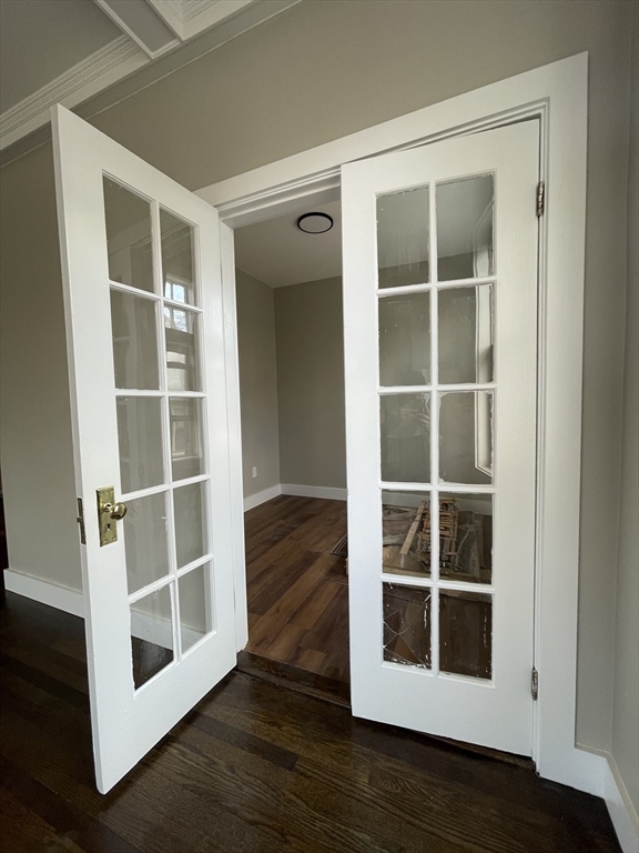 3 bed, 1 bath apartment for rent at 38 Hutchings Unit 2R, Roxbury — photo 9 of 31