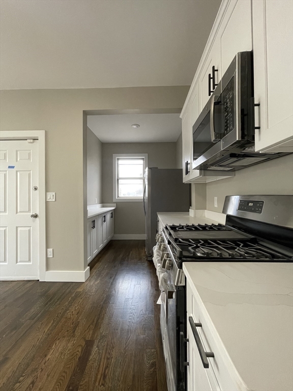 3 bed, 1 bath apartment for rent at 38 Hutchings Unit 2R, Roxbury — photo 26 of 31