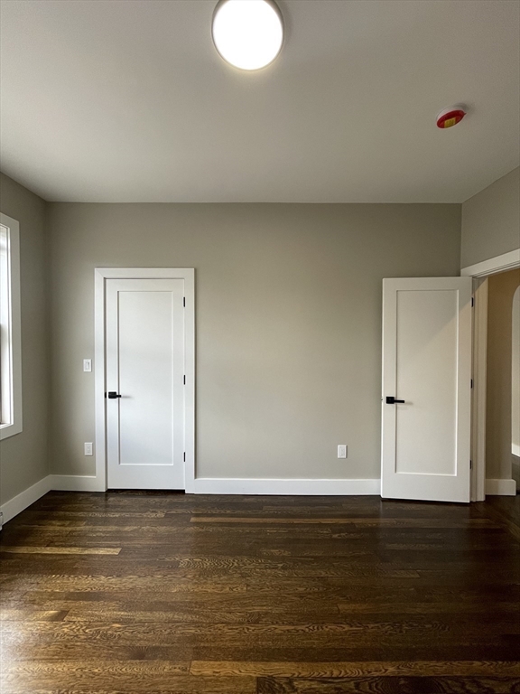 3 bed, 1 bath apartment for rent at 38 Hutchings Unit 2R, Roxbury — photo 19 of 31