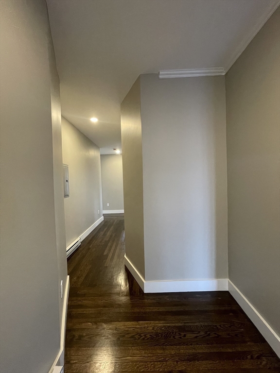 3 bed, 1 bath apartment for rent at 38 Hutchings Unit 2R, Roxbury — photo 15 of 31