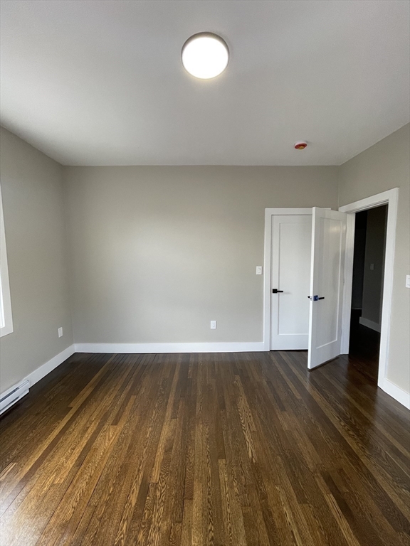 3 bed, 1 bath apartment for rent at 38 Hutchings Unit 2R, Roxbury — photo 24 of 31