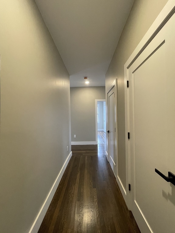 3 bed, 1 bath apartment for rent at 38 Hutchings Unit 2R, Roxbury — photo 17 of 31