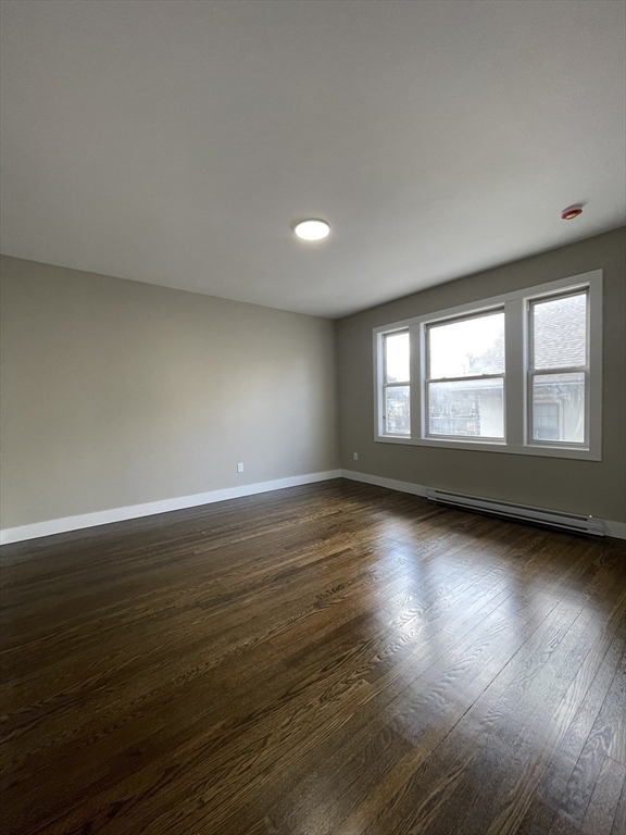 3 bed, 1 bath apartment for rent at 38 Hutchings Unit 2R, Roxbury — photo 10 of 31