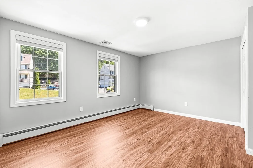 3 bed, 1 bath apartment for rent at 38 Idora Ave, Haverhill — photo 21 of 40