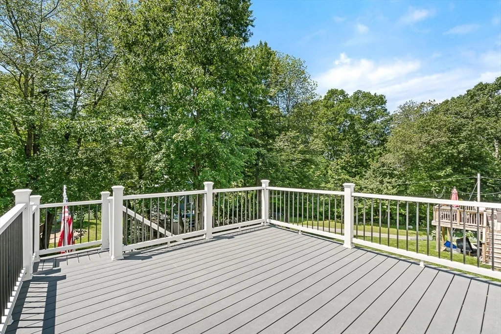 3 bed, 1 bath apartment for rent at 38 Idora Ave, Haverhill — photo 37 of 40