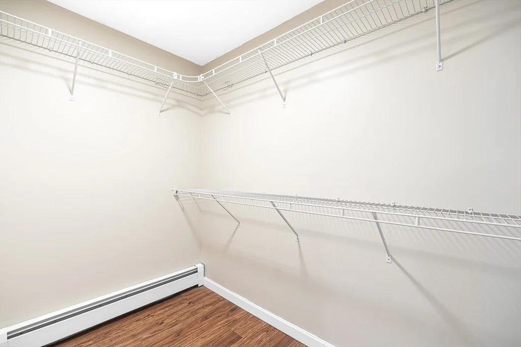 3 bed, 1 bath apartment for rent at 38 Idora Ave, Haverhill — photo 25 of 40