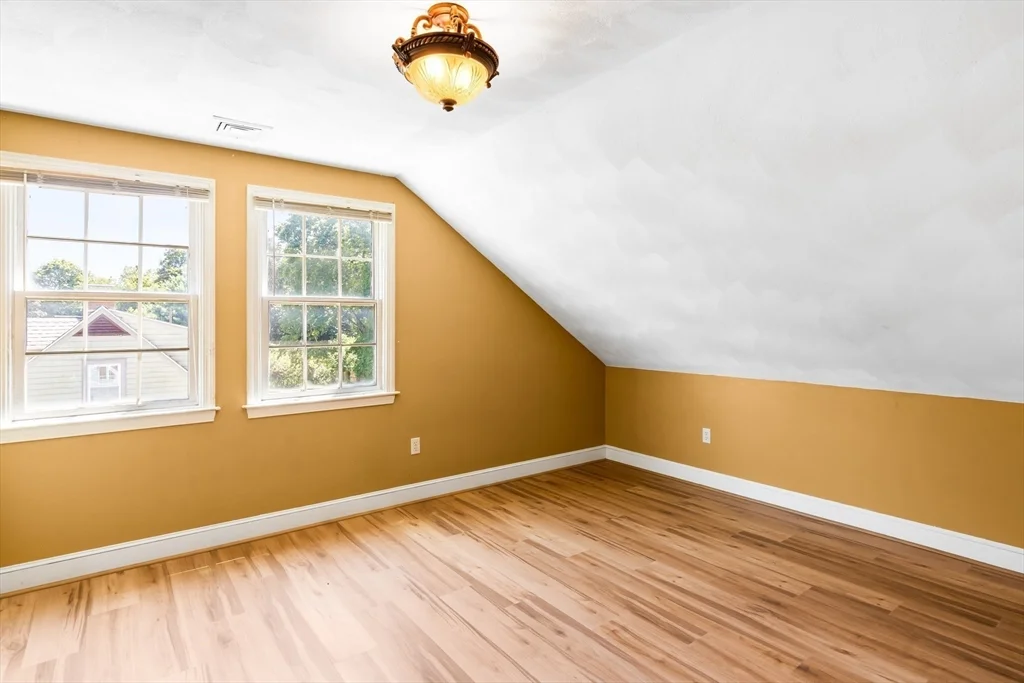 7 bed, 3 bath apartment for rent at 38 Ivan St, Lexington — photo 35 of 42