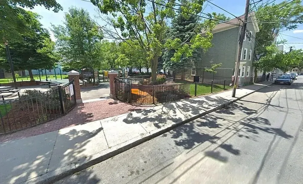 2 bed, 1 bath apartment for rent at 38 Jefferson St Unit 1, Wellington-Harrington — photo 16 of 18