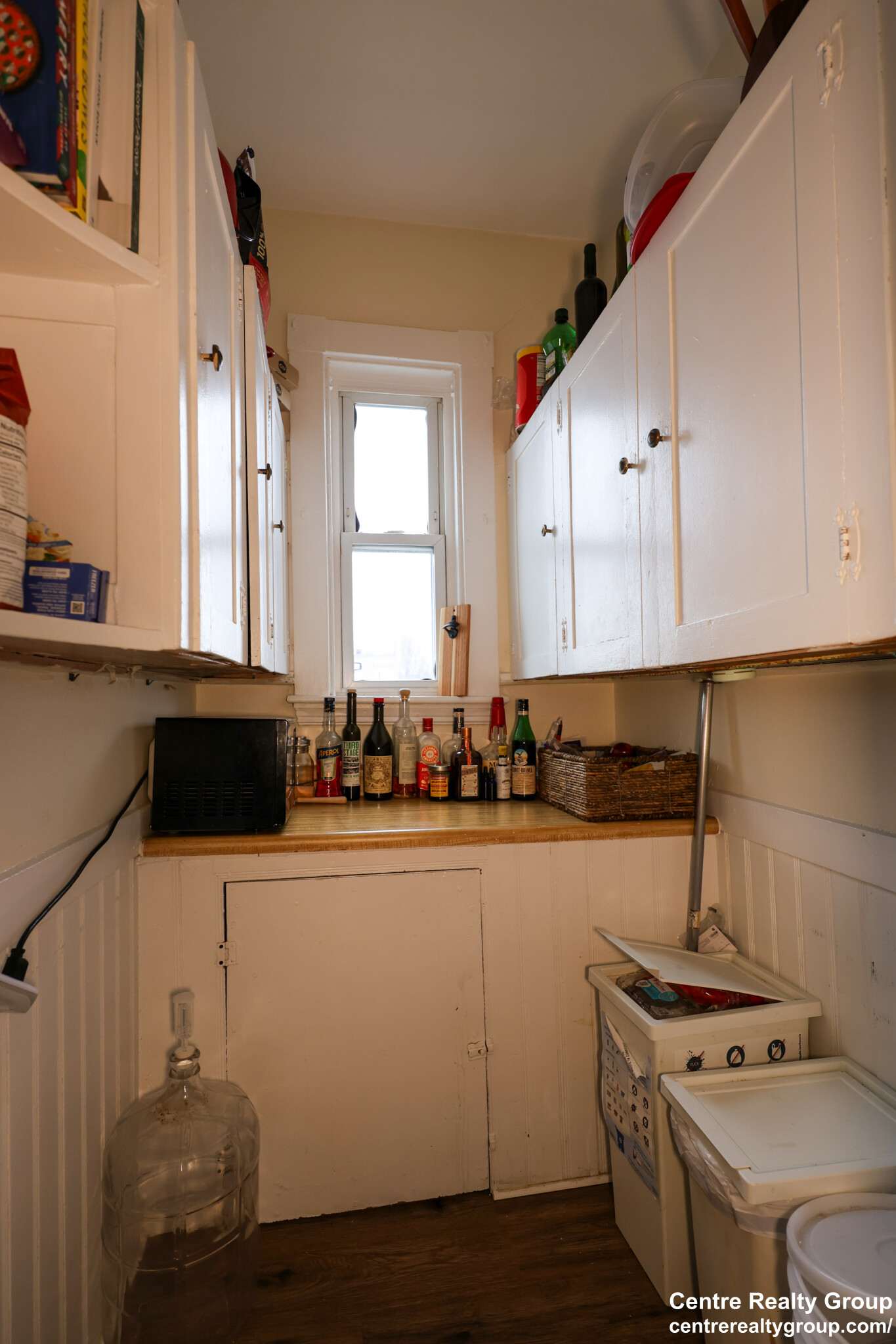 3 bed, 1 bath apartment for rent at 38 Jefferson St Unit 3, Wellington-Harrington — photo 3 of 17