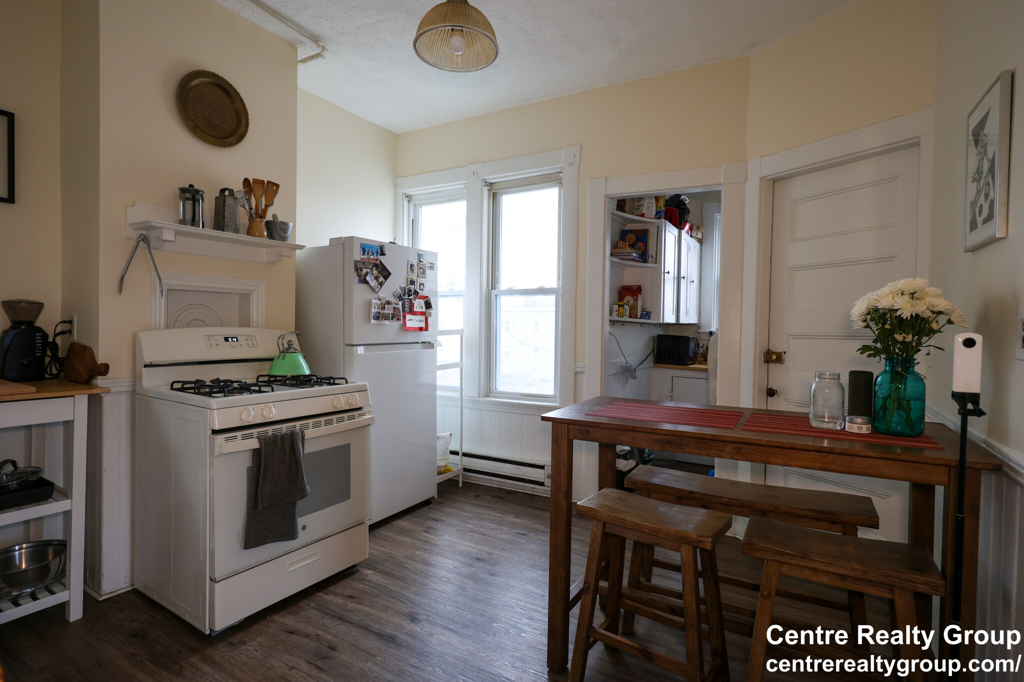 3 bed, 1 bath apartment for rent at 38 Jefferson St Unit 3, Wellington-Harrington — photo 2 of 17