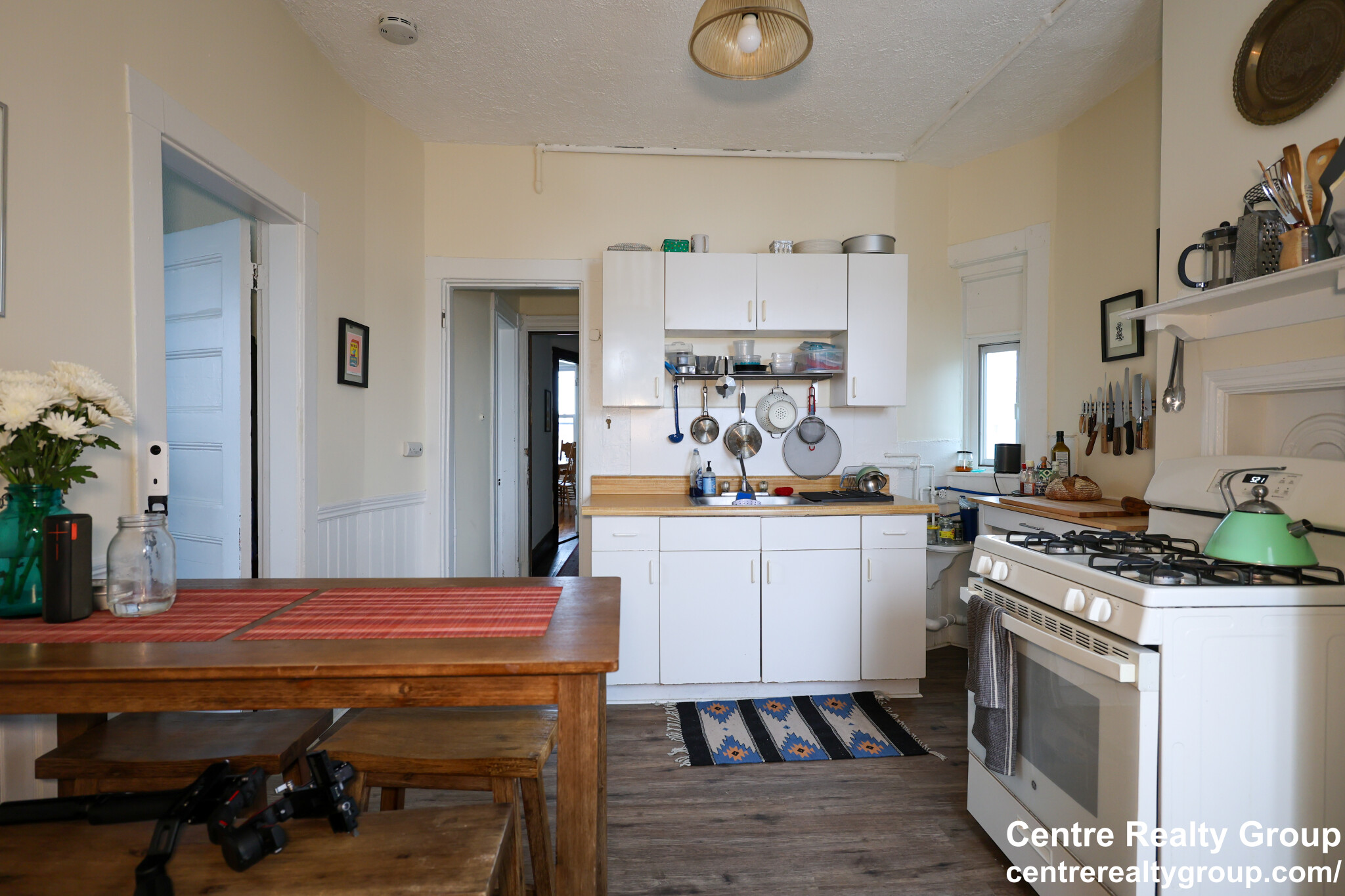 3 bed, 1 bath apartment for rent at 38 Jefferson St Unit 3, Wellington-Harrington