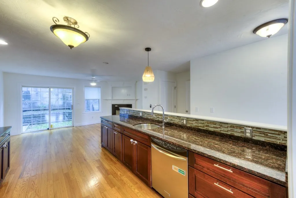 3 bed, 2 bath apartment for rent at 38 Johnson St Unit 38, Worcester — photo 12 of 29