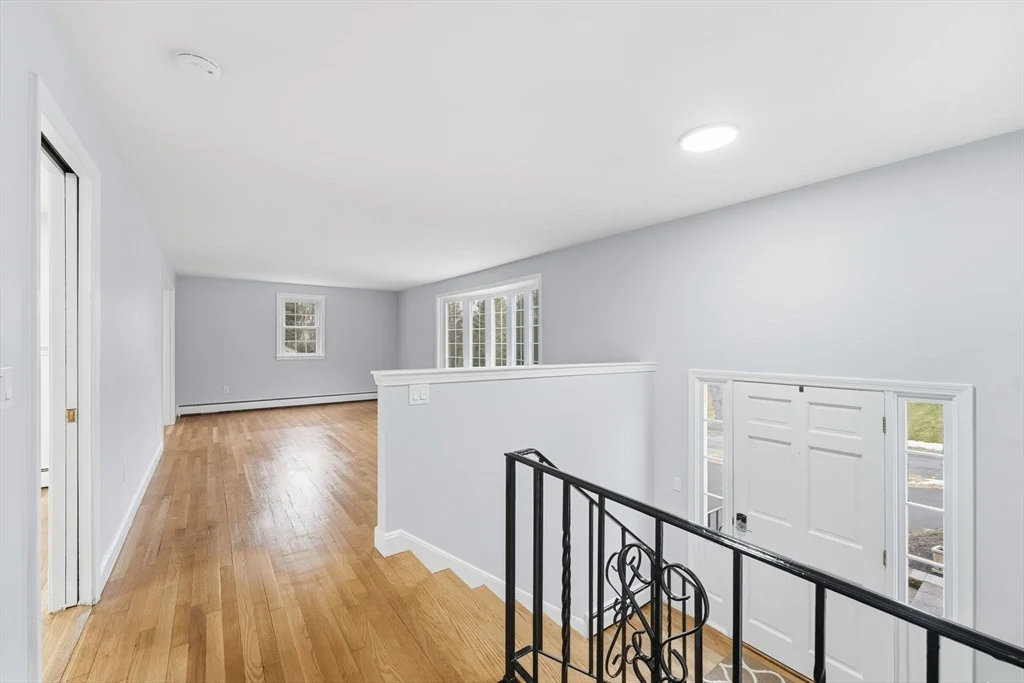 3 bed, 3 bath apartment for rent at 38 Juniper Ln, Holden — photo 4 of 34