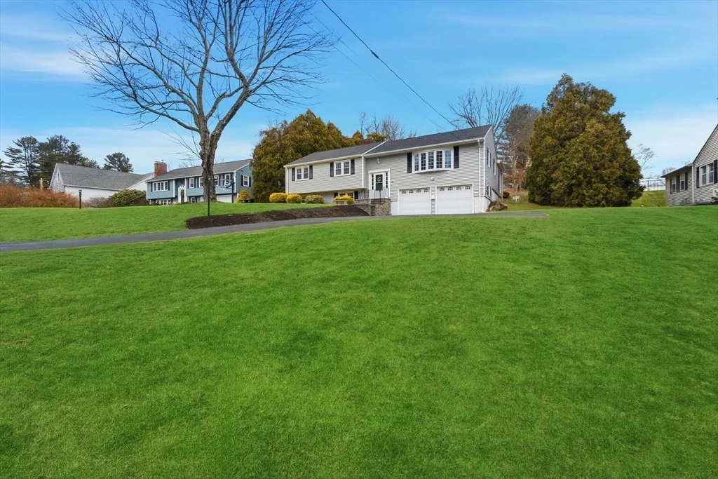 3 bed, 3 bath apartment for rent at 38 Juniper Ln, Holden — photo 31 of 34