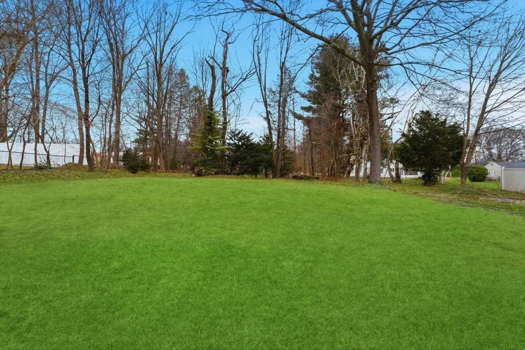 3 bed, 3 bath apartment for rent at 38 Juniper Ln, Holden — photo 30 of 34