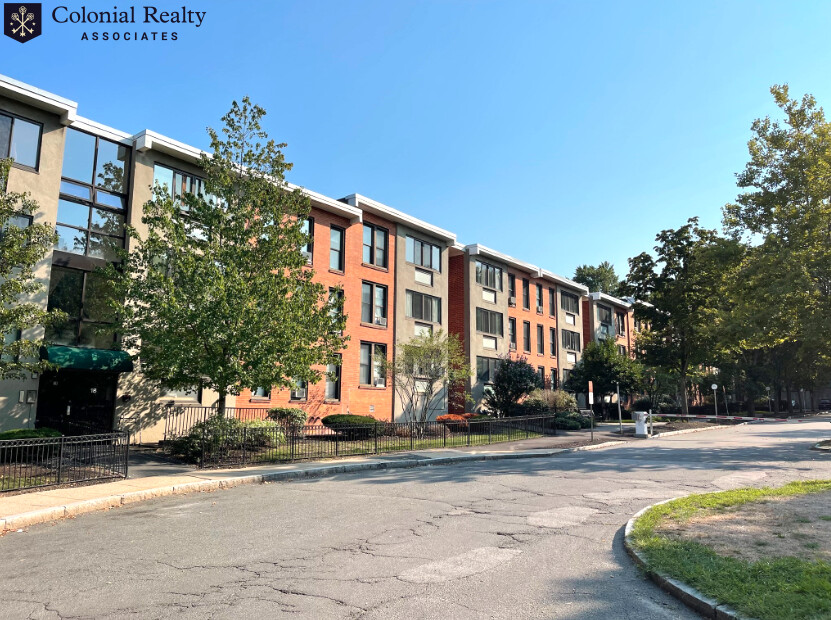 2 bed, 1 bath apartment for rent at 38 Juniper St Unit 113, Brookline Village — photo 14 of 17