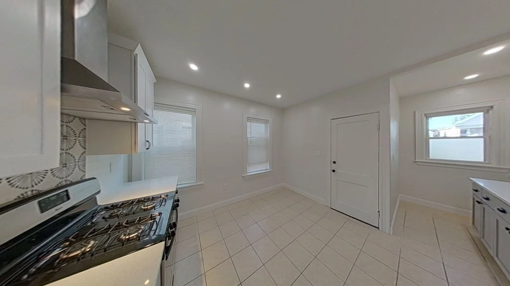 3 bed, 1 bath apartment for rent at 38 King St Unit 2, Dorchester — photo 2 of 16