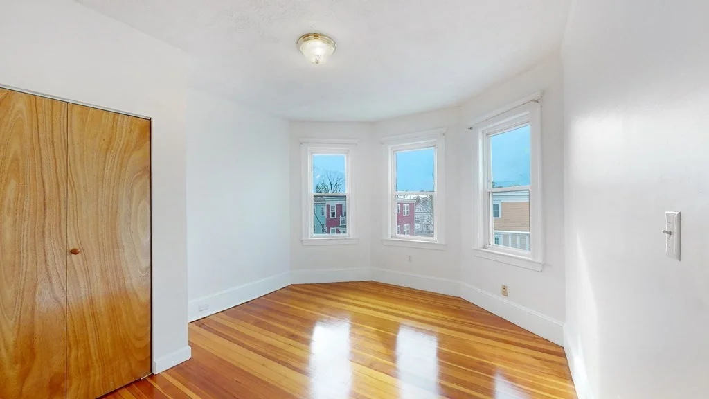 3 bed, 1 bath apartment for rent at 38 King St Unit 3, Dorchester — photo 16 of 29