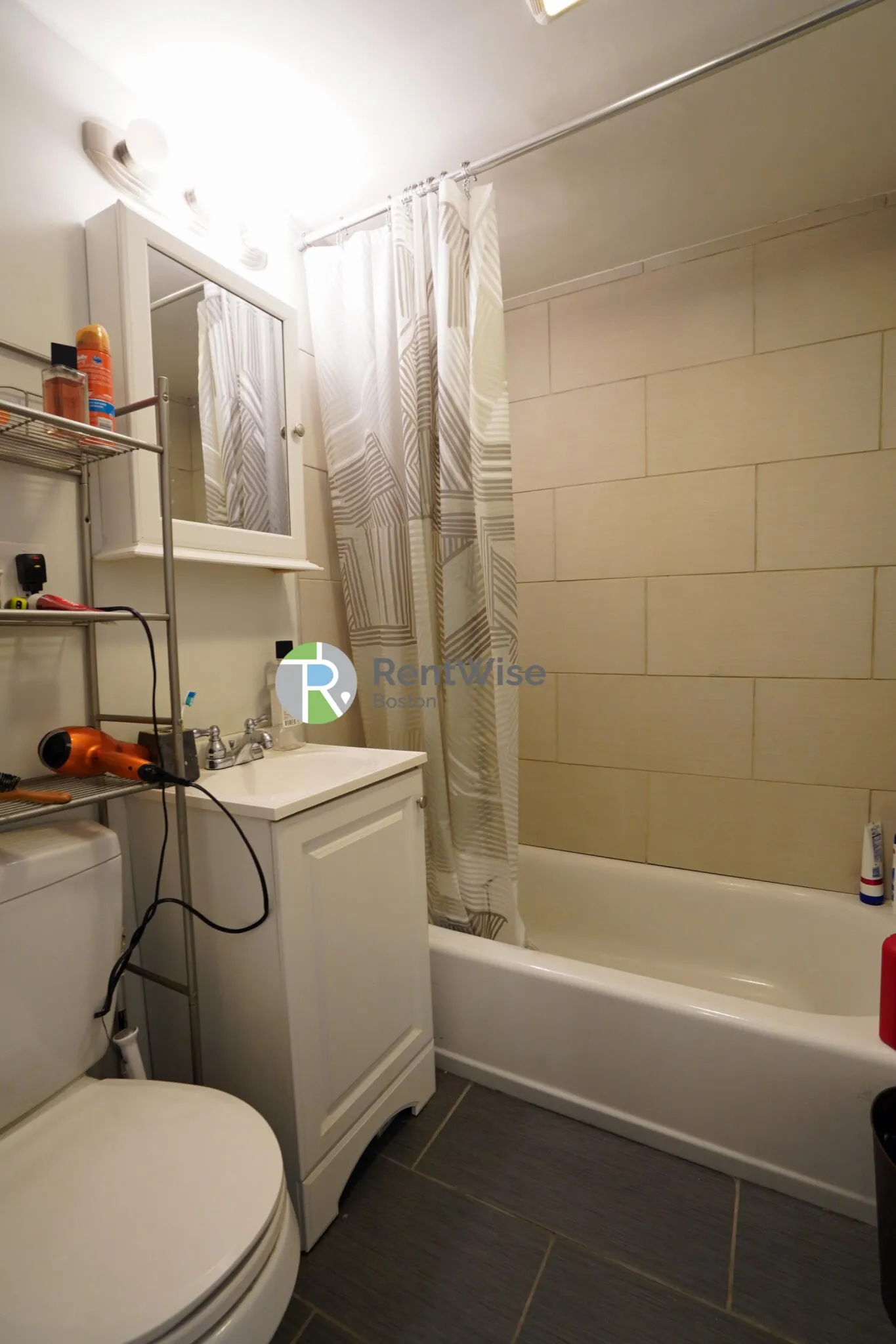 Studio bed, 1 bath apartment for rent at 38 L St Unit 1, South Boston — photo 8 of 13