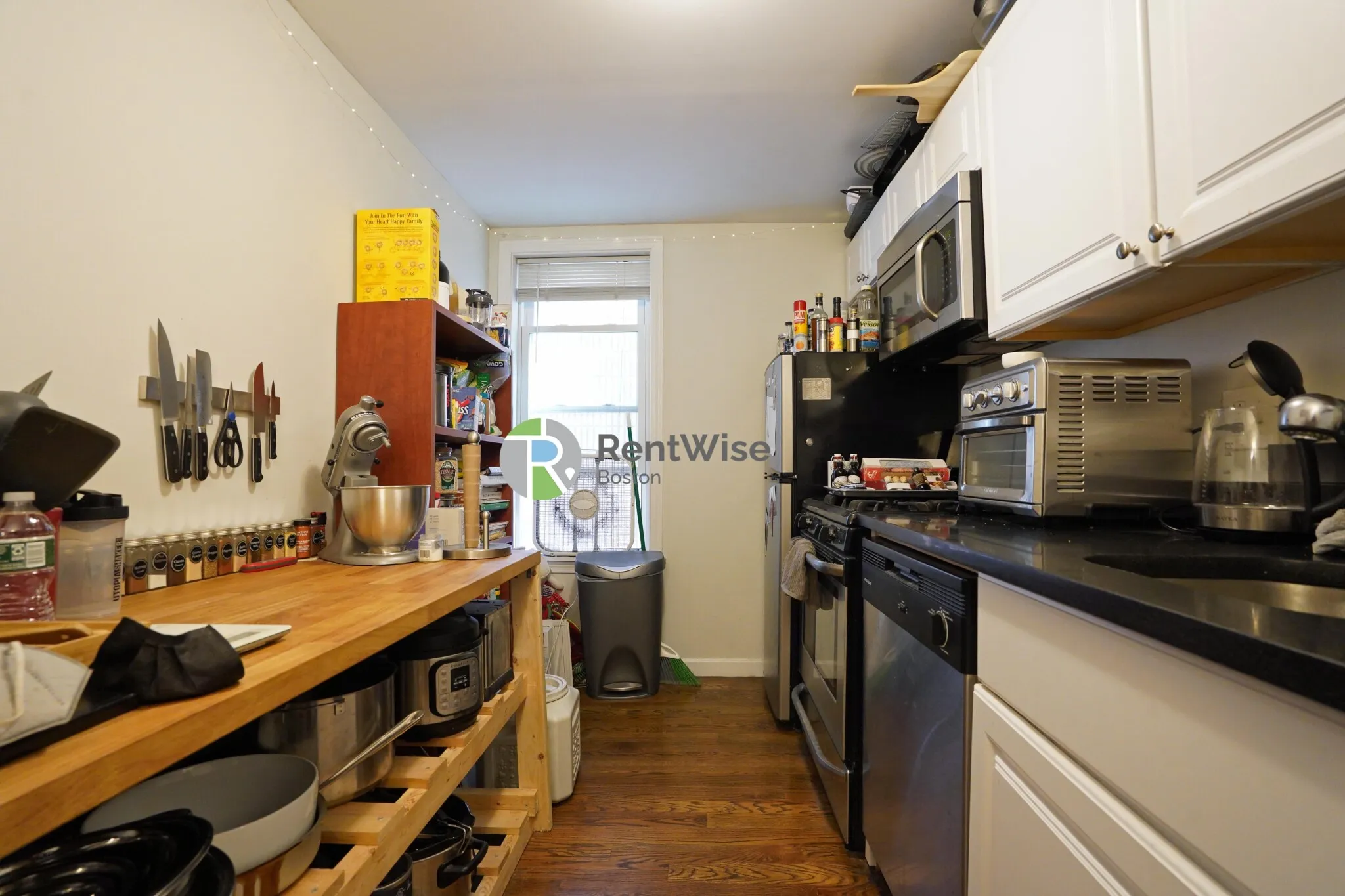 Studio bed, 1 bath apartment for rent at 38 L St Unit 1, South Boston — photo 4 of 13