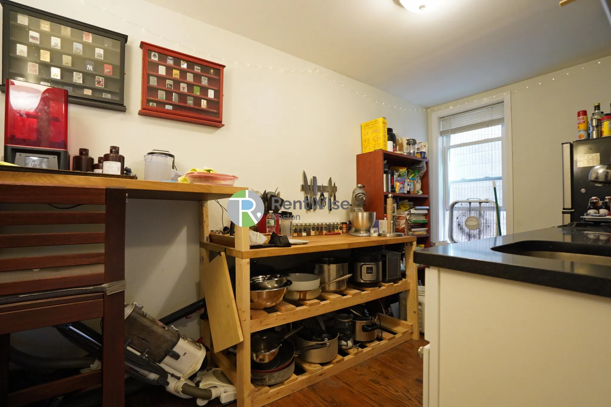 Studio bed, 1 bath apartment for rent at 38 L St Unit 1, South Boston — photo 3 of 13