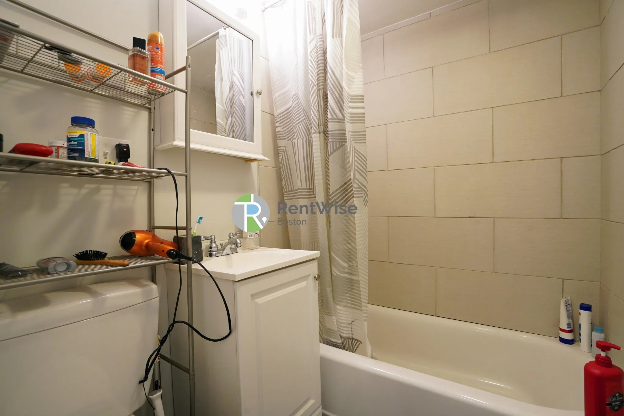 Studio bed, 1 bath apartment for rent at 38 L St Unit 1, South Boston — photo 9 of 13