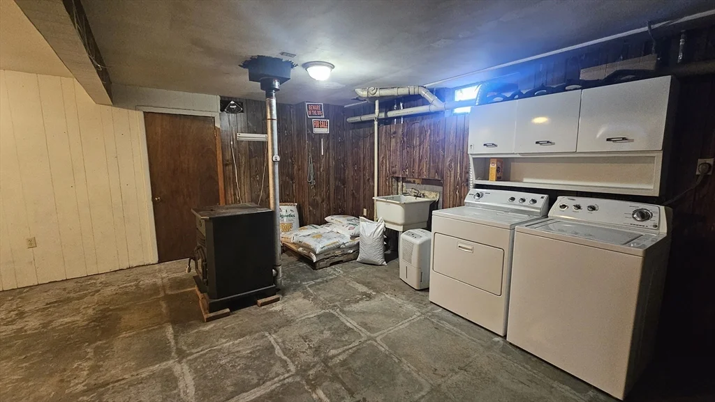 2 bed, 1 bath apartment for rent at 38 Lake Dr Unit 1, Leicester — photo 23 of 27