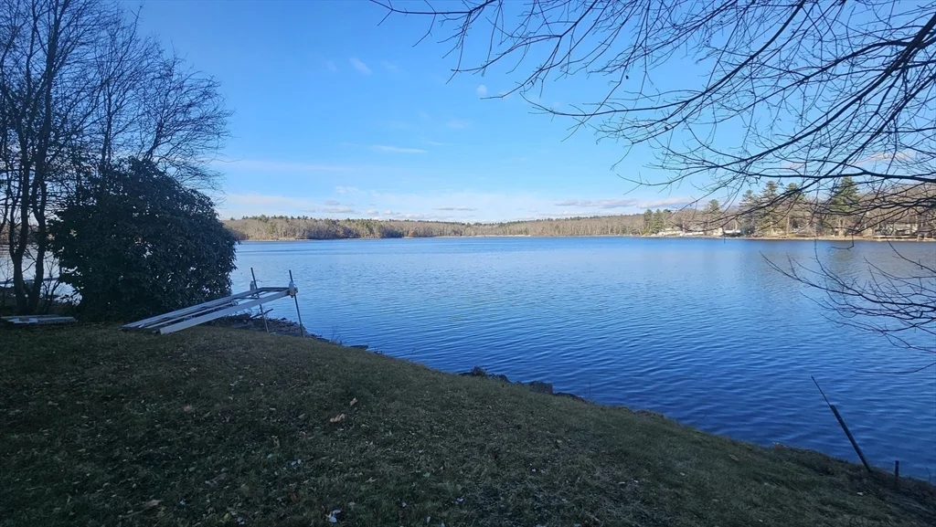 2 bed, 1 bath apartment for rent at 38 Lake Dr Unit 1, Leicester — photo 4 of 27