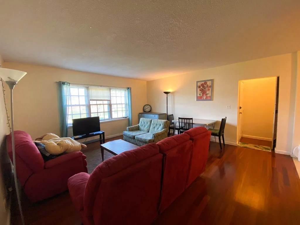 3 bed, 2 bath apartment for rent at 38 Lake Shore Ter Unit 2, Brighton — photo 5 of 18