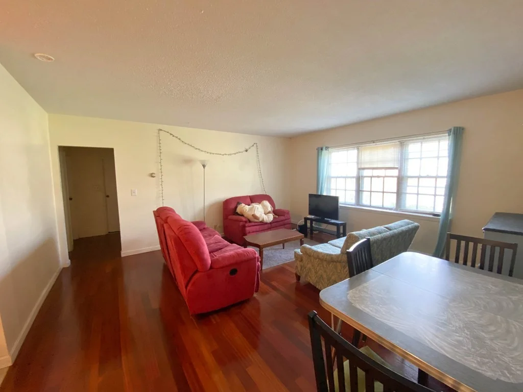 3 bed, 2 bath apartment for rent at 38 Lake Shore Ter Unit 2, Brighton — photo 3 of 18