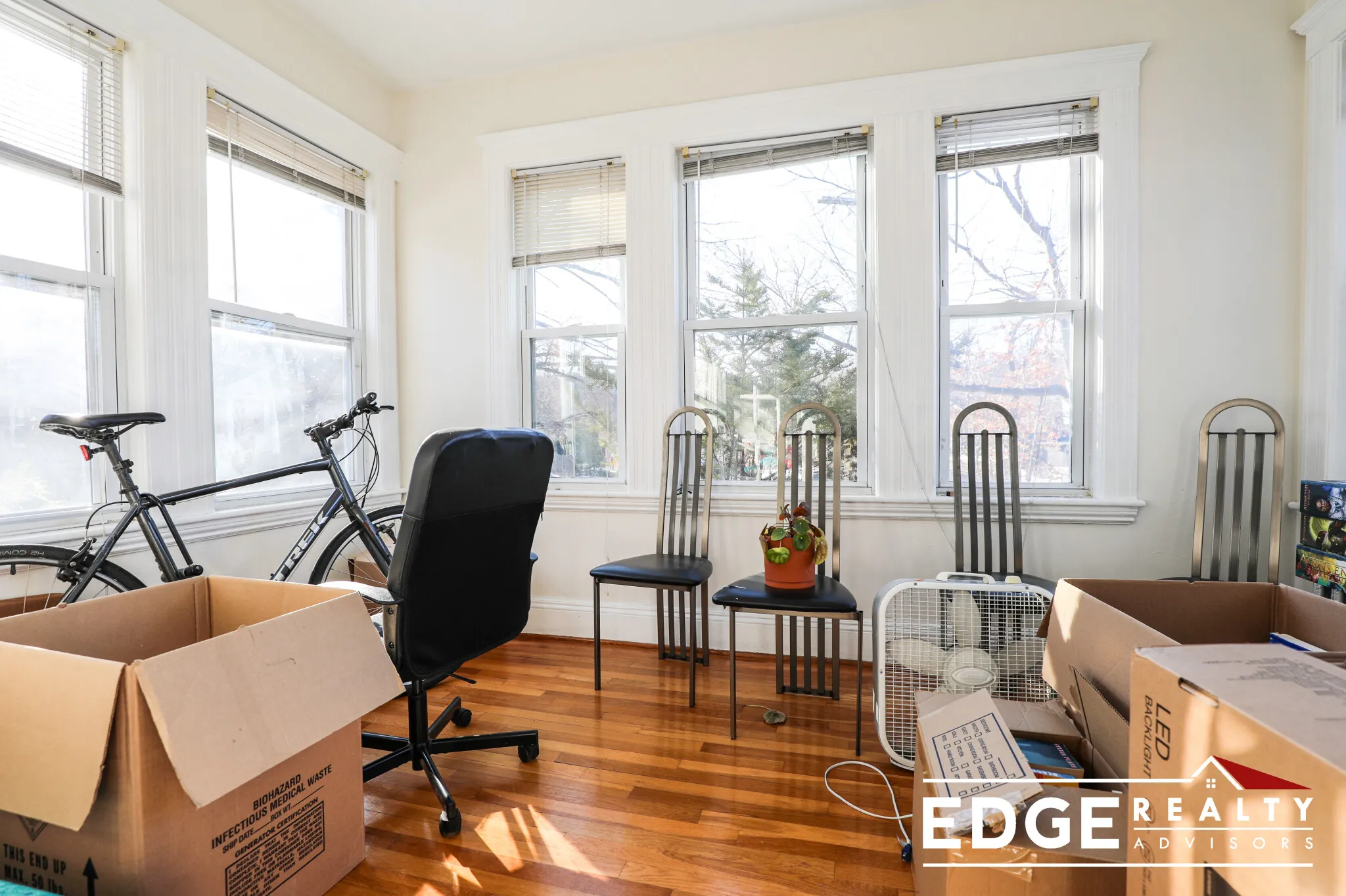 5 bed, 2 bath apartment for rent at 38 Lawton St Unit 1, North Brookline — photo 6 of 14